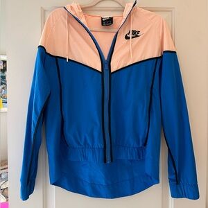 Nike Women’s windbreaker light jacket